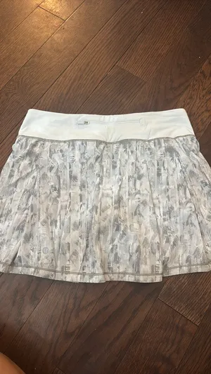 Lululemon Skirt thumbnail 2