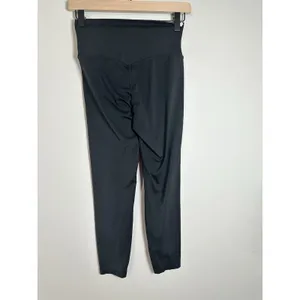 Quince Ultra Form High Rise Black Leggings EUC Size S 28" Inseam‎ thumbnail 2