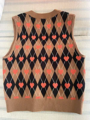 Anthropologie Maeve Heart Argyle V-Neck Knit Sweater Vest in Size Small thumbnail 7