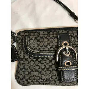 Coach Soho Signature C Monogram Buckle Black Canvas Wristlet EUC thumbnail 9
