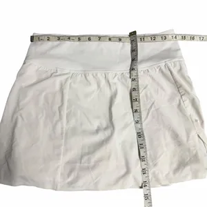 Aritzia TNAction White Tennis Skort Size Medium thumbnail 4