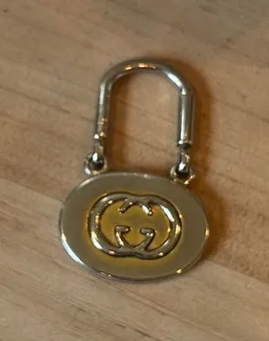 Gucci Interlocking GG Gold Keychain Key Ring Fob Logo Charm Authentic thumbnail 1