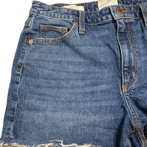 Universal Thread Vintage Midi Jean Shorts Womens 10 Cut Off Distressed Denim thumbnail 9