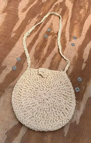 Vintage crochet‎ circle off the shoulder purse thumbnail 1