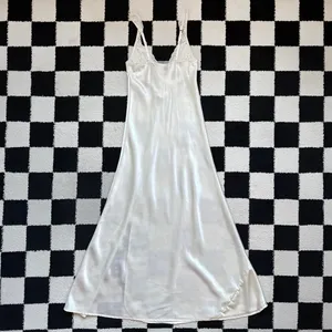 Vintage Victoria’s Secret White Satin Maxi Slip Gown S thumbnail 2