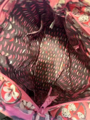 UPDATE Vera Bradley Floral Purse Shoulder Bag WEAR fading small hole corners thumbnail 3