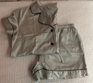 Green silk pjs thumbnail 1