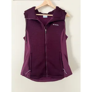 Columbia Pilsner Lodge Omni-Shield‎ Women's Size M Quilted Hooded Purple Vest thumbnail 5