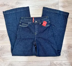 SPANX Dark Wash Wide Leg Jeans Size M NWT thumbnail 1