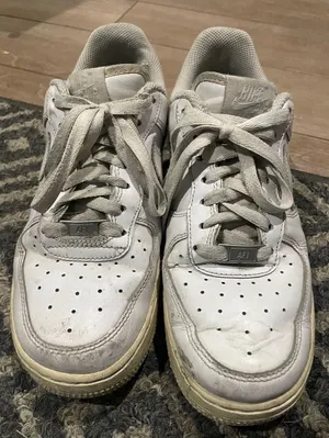 Nike Air Force 1 Low Triple White Leather thumbnail 1