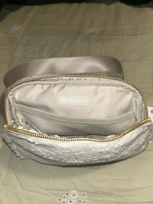 Lululemon women’s fleece belt bag thumbnail 3
