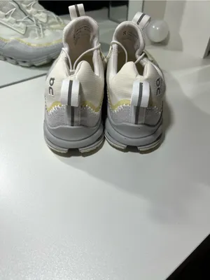 On cloud Running Women's Cloudaway Undyed White / Glacier Running Shoes size 8.5 thumbnail 4