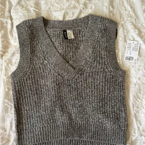 Divided NWT Charcoal Knit Sweater Vest thumbnail 1