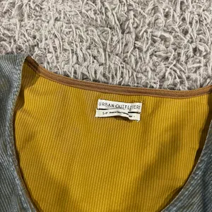 Urban Outfitters Crop Top thumbnail 3
