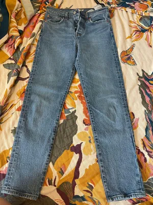 Levi’s Wedgie Jeans thumbnail 1