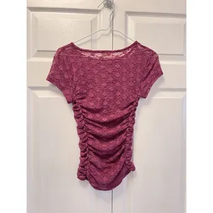 FREE PEOPLE Keep it simple lace baby tee In Dramatic Orchid Pink‎ purple Size S thumbnail 5