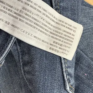 Hollister Ultra High-Rise Advanced Stretch Ripped Skinny Jeggings jeans size 28 thumbnail 14