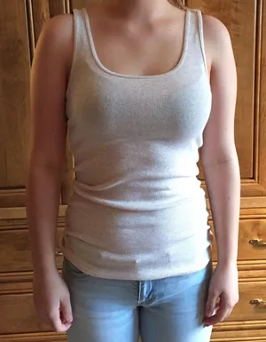 Fitted tank top thumbnail 1