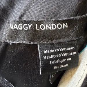 Maggy‎ London Womens Floral Mock Neck Sleeveless Midi Dress Black White Size 10 thumbnail 3