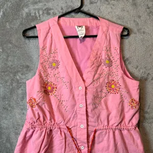 Roopa Pemmaraju Anthropologie Embroidered Beaded Vneck Blouse Medium Pink Cotton thumbnail 2
