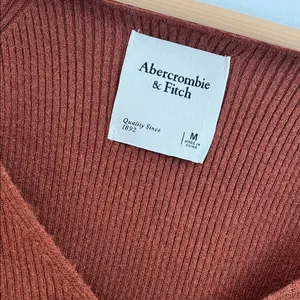 Abercrombie & Fitch Brown V-Neck Sweater Sz M bin 6 thumbnail 2