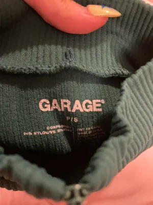 Garage zip crop top thumbnail 3
