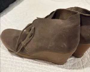 J. Crew Tan Lace Up Boots Suede thumbnail 6