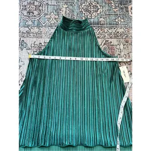 On 34th NWT Sleeveless High-Neck Pleated Tank Top Forest Emerald Green Size XS thumbnail 9