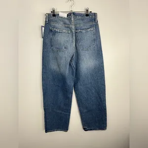 Universal Threads Relaxed Fit Blue Jeans thumbnail 6
