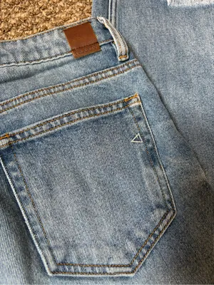 Hidden Crop Jeans Cutoff frayed hems Blue Size 26 thumbnail 6