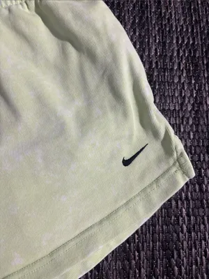 Nike Green Retro Oversized Loose Fit Shorts with Pockets Size Small thumbnail 5