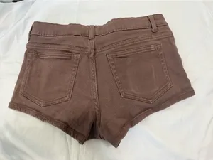 H&M Brown shorts thumbnail 2