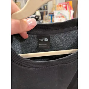 The North Face Sweatshirt black women's Size XL‎ thumbnail 3