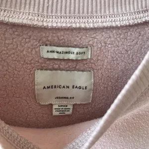 American Eagle Outfitters Sweatshirt thumbnail 5