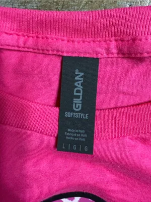 Gildan Hot Pink Graphic Tee with Leopard Tongue Design thumbnail 2