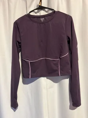 Old Navy Powersoft Long Sleeve Crop Top Size M Purple thumbnail 1