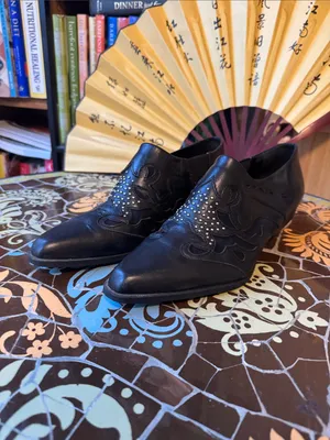 ZARA Black Studded Leather Slip-On BOOTIES SZ: 38EU/7.5 US thumbnail 3