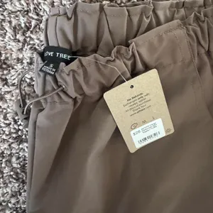 Pitaya cargo pants  thumbnail 3