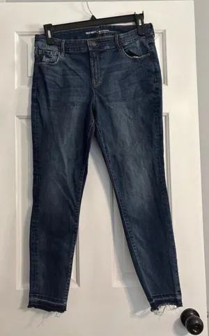 Old Navy rockstar built-in sculpt jeans size 14 regular raw edge hem thumbnail 1