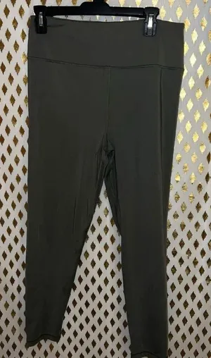 American Eagle lightweight everyday leggings buttery green size XL thumbnail 1