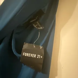 New NWT Forever 21 + Teal Green Maxi Dress V-Neck Size 3X‎ thumbnail 3