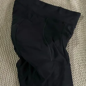 Pearl iZumi Women's L Black Padded Escape Quest Cycling Shorts size M thumbnail 3