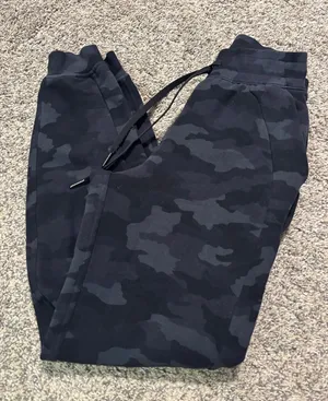 Lululemon Scuba High-Rise Jogger *Fleece 28" size 2 thumbnail 1