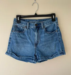American Eagle mom shorts thumbnail 1