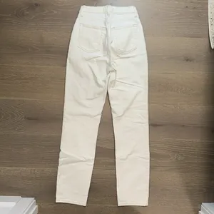 Abercrombie ‘The Dad High Rise’ Curve Love Jeans size 24L / 00L thumbnail 6