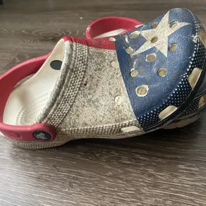 Crocs (Size m 4 w 6) Red thumbnail 2