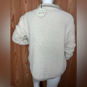 Knox‎ Rose Plus Size Sweater thumbnail 4