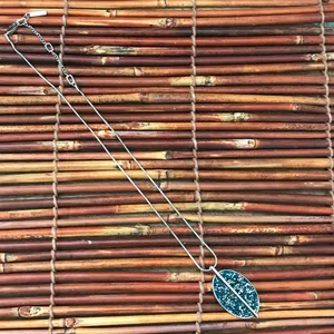 Kenneth Cole Silver Tone Necklace thumbnail 4