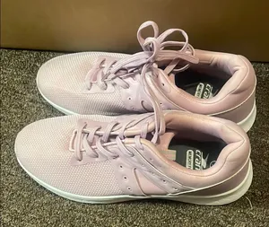 Women's Pink Athletic crane Shoes size 9 thumbnail 1