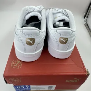 New PUMA Court Women’s Sneakers White Leather Low Top Casual Shoes Size 7 thumbnail 4